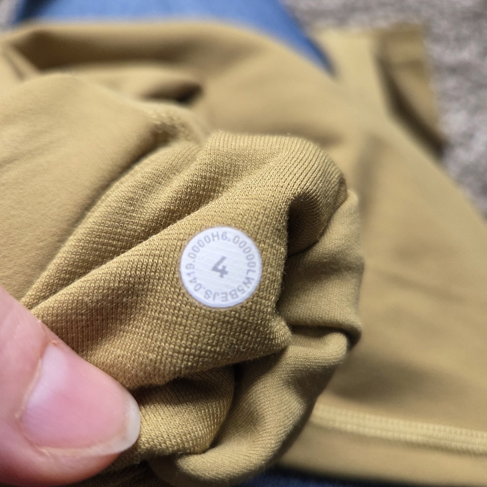 Lululemon Athletica Align High Rise Pant Leggings Chartreuse Yellow Green Size 4 - Picture 8 of 8